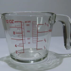 JARRA MEDIDORA CRISTAL 15.8 x 10.4 x 8.9 CM 350 ML